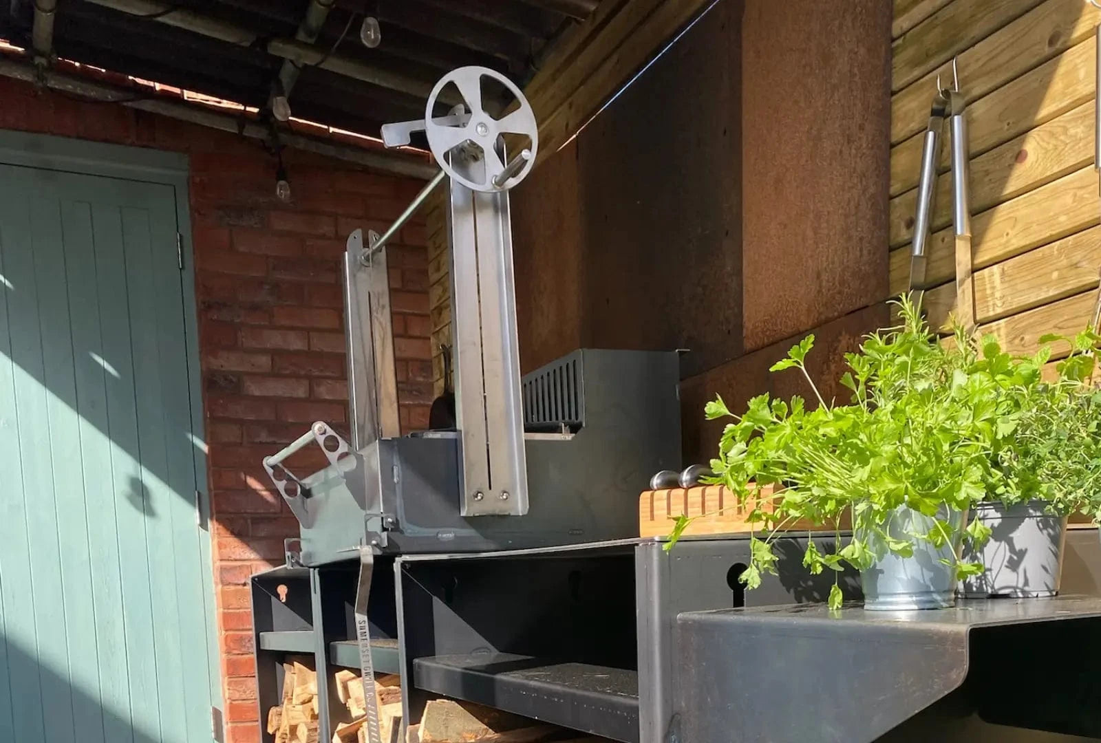 Somerset Grill Co Asado Gunmetal Outdoor Kitchen Bundle with Argentinian Grill Asado Gunmetal Outdoor Kitchen Bundle