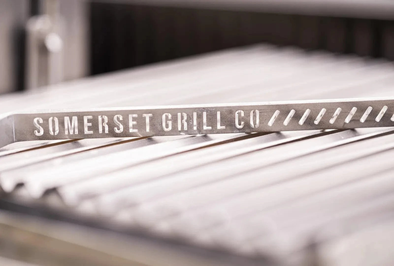 Somerset Grill Co Grande Gunmetal Argentinian Grill Grande Gunmetal