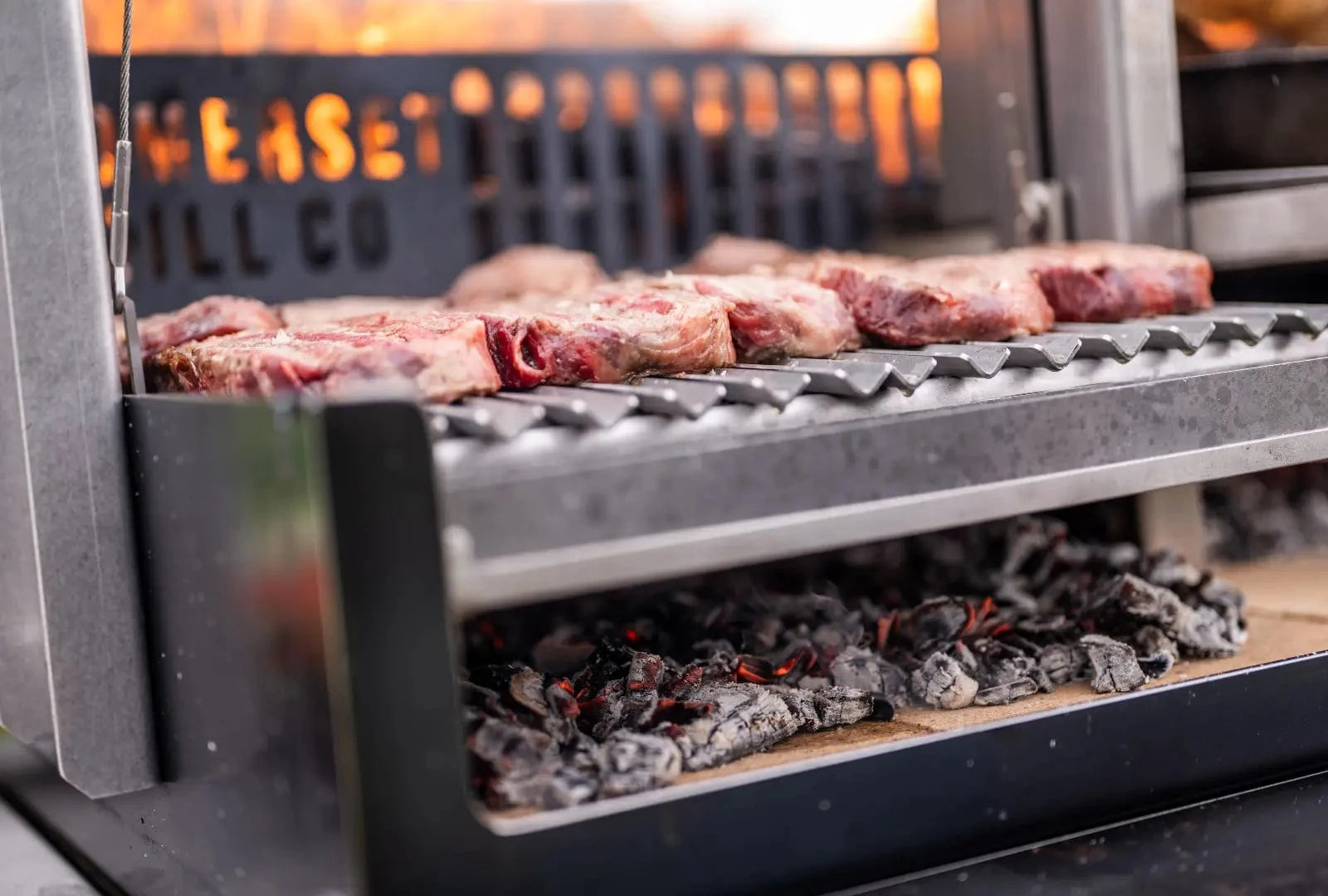 Somerset Grill Co Grande Gunmetal Argentinian Grill Grande Gunmetal