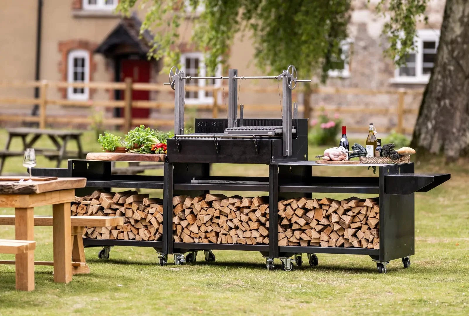 Somerset Grill Co Grande Gunmetal Outdoor Kitchen Bundle with an Argentinian Grill Grande Gunmetal Outdoor Kitchen Bundle