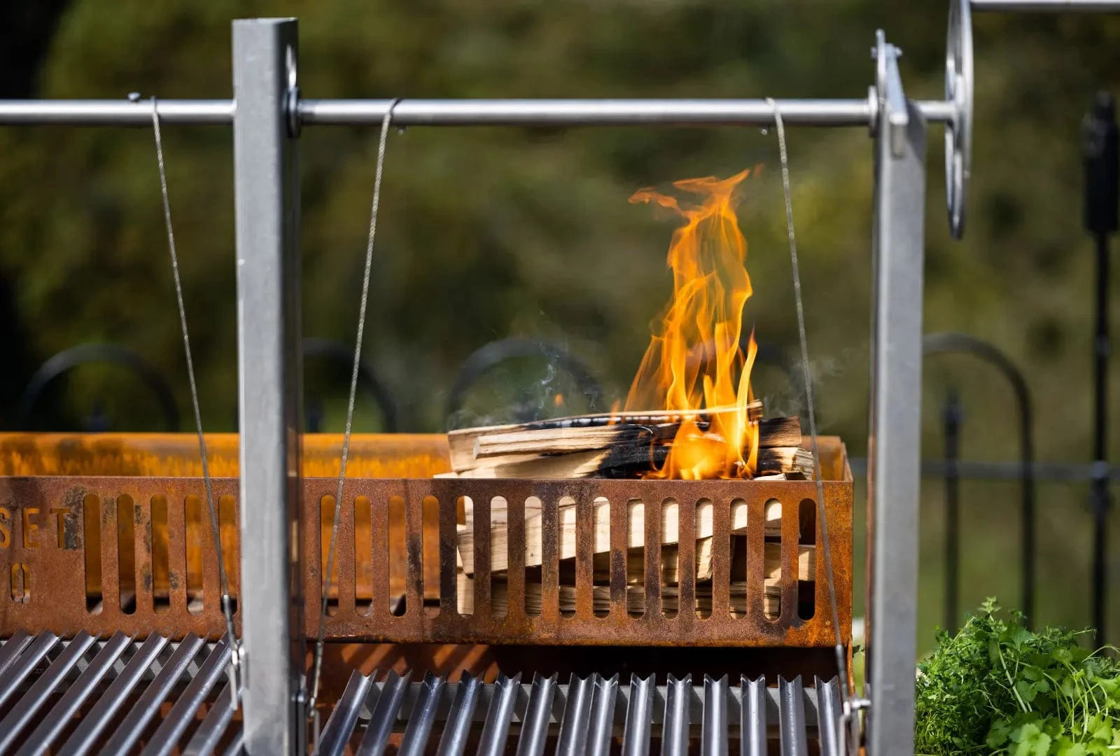 Somerset Grill Co Outdoor Kitchen with an Argentinian Grill Grande Cor-Ten Outdoor Kitchen Bundle