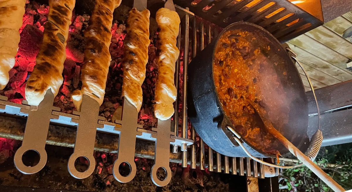 Wood fired Chilli with Fire Pit Bread