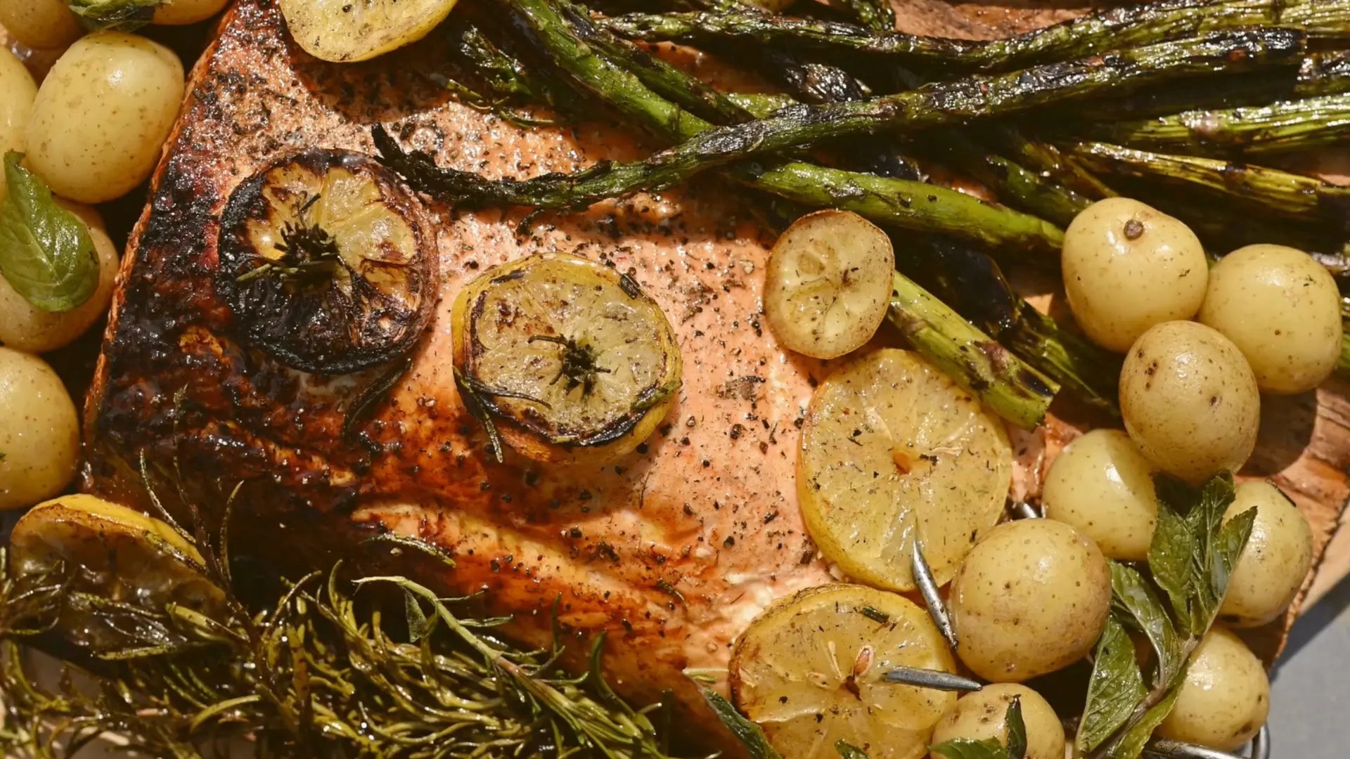 Cedar-Planked Salmon, Potato Y Asparagus 